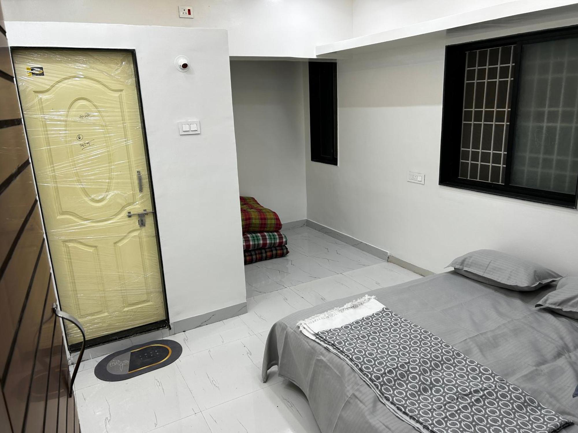 Vatavriksha Guest House,Akkalkot Akalkot エクステリア 写真