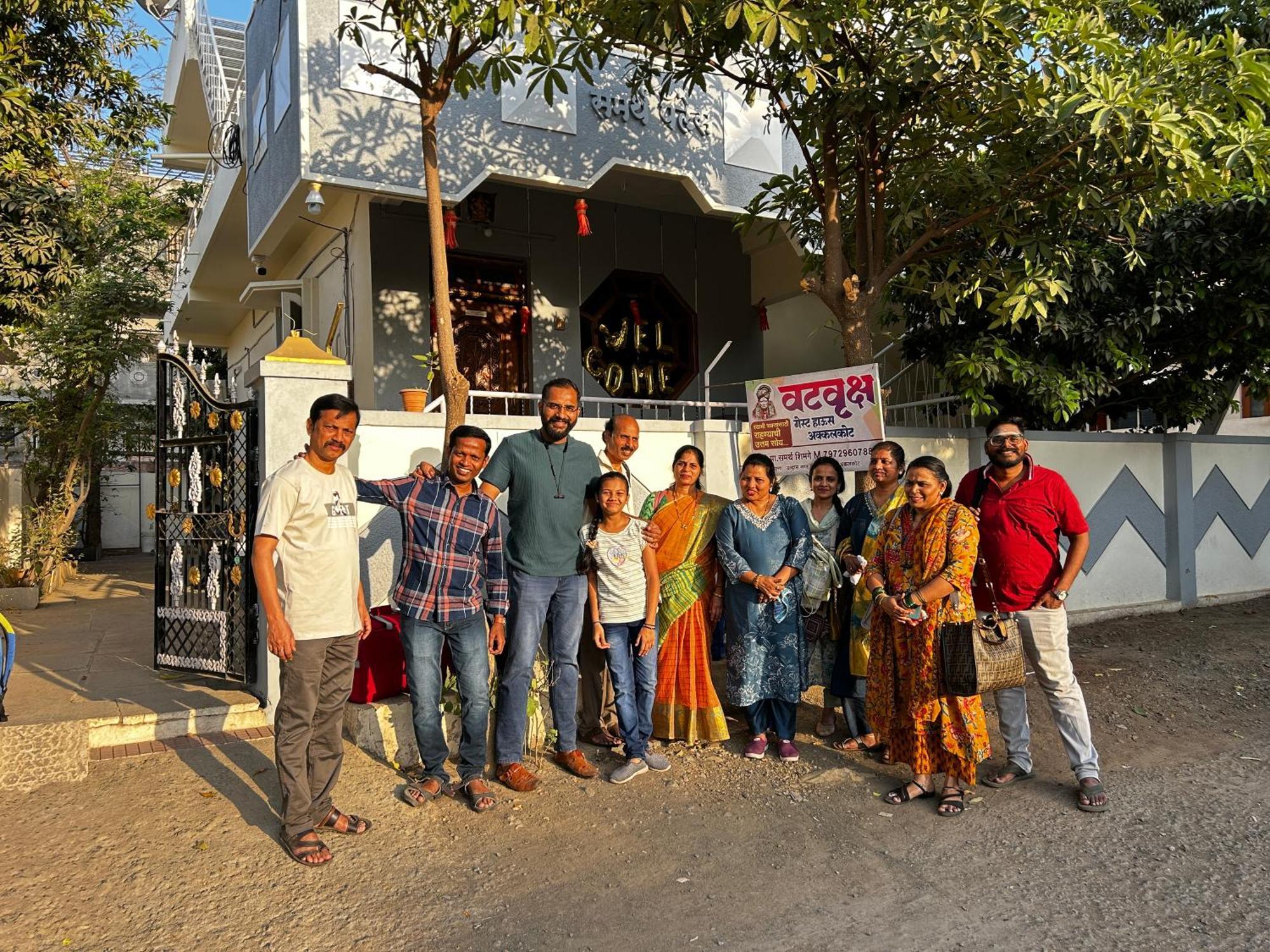Vatavriksha Guest House,Akkalkot Akalkot エクステリア 写真